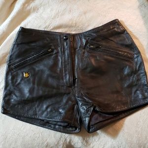 Harley Davidson brand leather short shorts, size 2